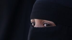 Dituduh Teroris, Wanita Bercadar Gugat Polisi AS