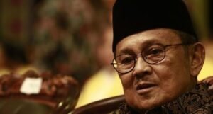 Habibie Minta Jokowi Setop Eksekusi Mati