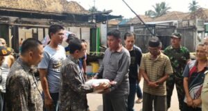 Pemkab OKI Salurkan Bantuan untuk Korban Kebakaran