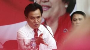 Yusril Menggugat, Ahok Siap Melawan