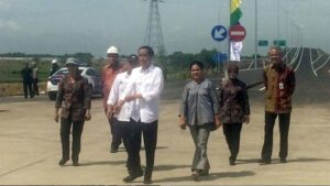 Jokowi Sindir BPN Soal Lamanya Pembuatan Sertifikat Tanah