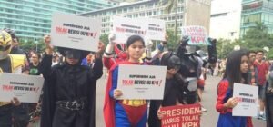 ‘Iron Man’ Hingga ‘Batman’ Tolak Revisi UU KPK