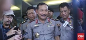 Teroris Ancam Polisi dengan Racun Sianida