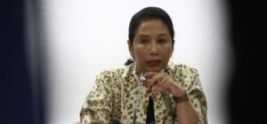 Jokowi Panggil Menteri Rini Terkait Kereta Cepat