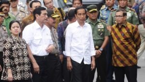 Cek Aktivitas Ekonomi Jokowi Sambangi Lokasi Ledakan