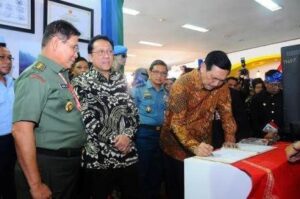 Stand TNI Semarakkan Expo Festival Antikorupsi 2015