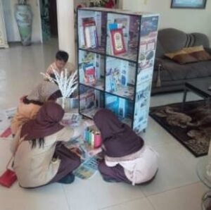 Siswa SD di Makassar ini Buat Perpustakaan dan Mengelolanya Sendiri