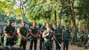 Jendral Dudung Tinjau Latihan Taruna Akmil Tingkat IV di Puslatpur Baturaja