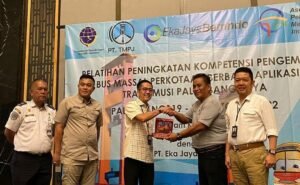 Sekda Ratu Dewa Buka Pelatihan Peningkatan Kompetensi Sopir