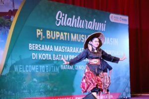 ‘Tarian Nyadike Sawah’ Buat Nostalgia Warga Muba di Batam