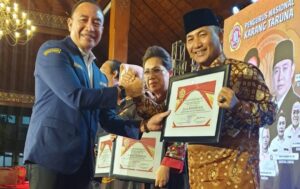 Peduli Terhadap Organisasi Sosial, Pj Bupati Muba Diganjar Penghargaan
