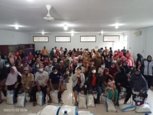 Pemkot Pangkalpinang Kembali Serahkan Bantuan Beras untuk Masyarakat