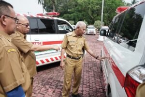 Bupati Serahkan Ambulance Kepada Dinas Kesehatan Kabupaten Asahan