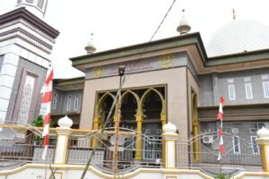 Megahnya Masjid Al Muhajirin Petir, Dibangun Melalui Infak Petani Sawit Senilai 7 M