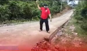 Diduga Asal-Asalan, Bupati Muratara Stop Proyek Jalan Poros