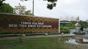 Telan Dana 6 Miliar, Bangunan Food Court Taman Segitiga Emas Terbengkalai