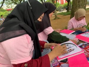 Isi Waktu Luang, Srikandi Ganjar Adakan Pelatihan Kaligrafi di Kota Palembang