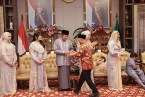 Silaturahim ke Gubernur, Forkopimda Muba Kompak Gunakan Gambo