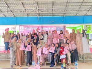 Lestarikan Budaya, Srikandi Ganjar Sumsel Gelar Lomba Tari Adat dan Fashion Show