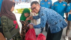 Karang Taruna Temberan Santuni Sejumlah Mustahik