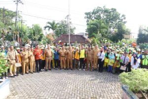 Petugas Kebersihan di Pangkalpinang Kompak Peringati Hari Lingkungan Hidup