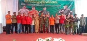 Sisir Area Rawan Karhutbunlah, Tanam Pohon hingga Edukasi Warga