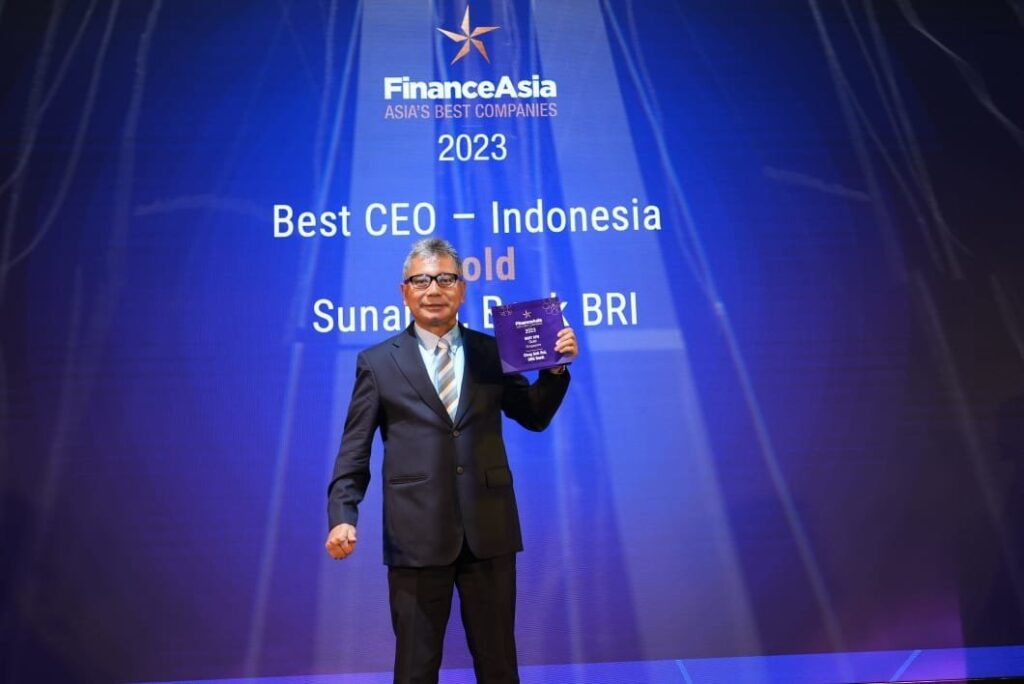 Bukukan Kinerja Terbaik, Sunarso Raih The Best CEO