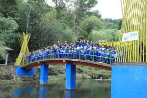 Meriahkan Hari Anak Nasional, BRI Peduli Renovasi Sekolah dan Wisata Edukasi